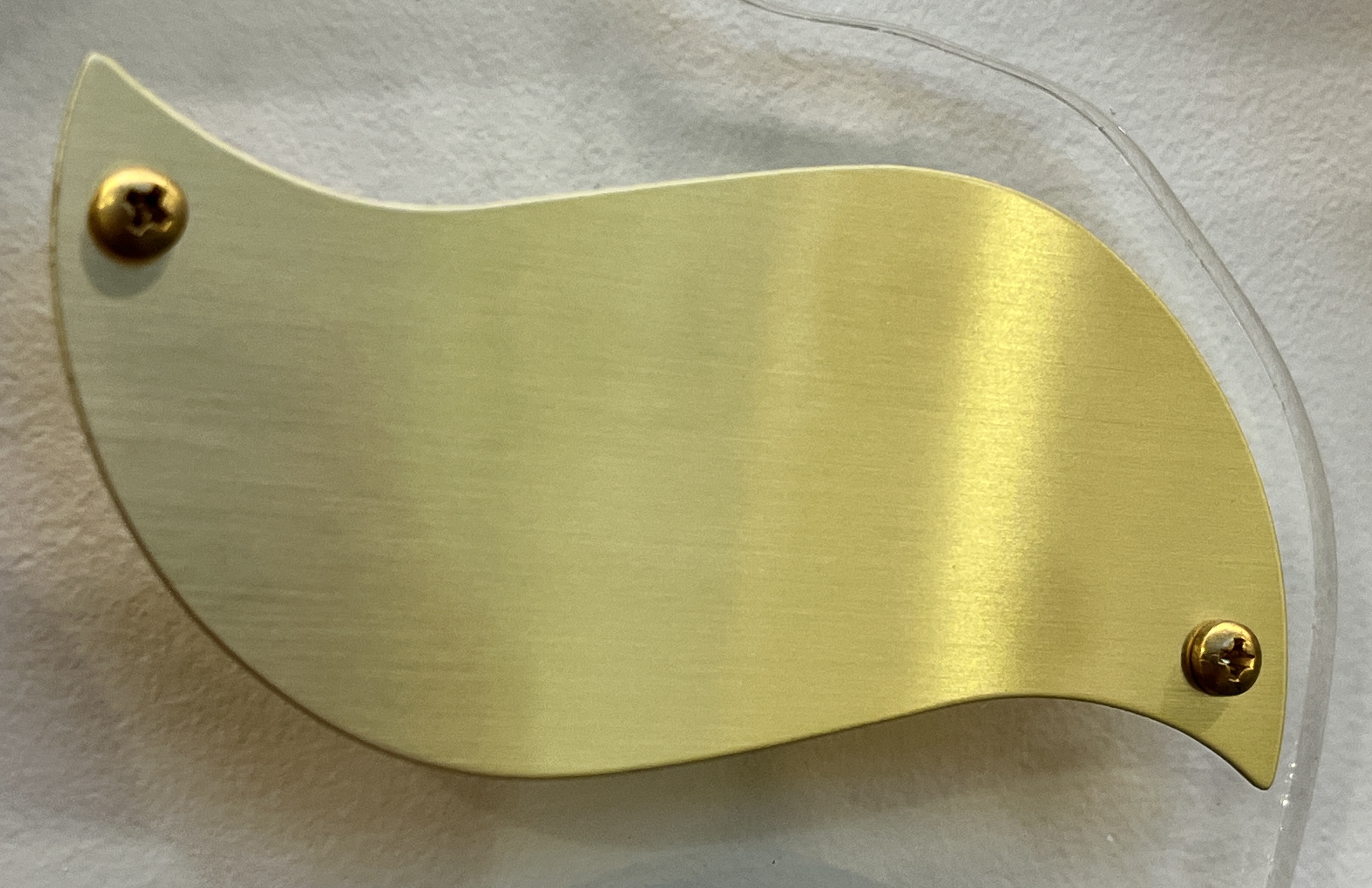 Image of  gold memory tree leaf with no engraving
